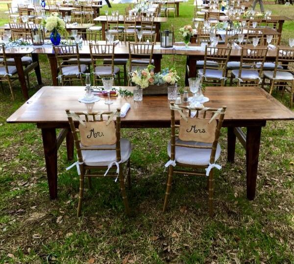 Wedding table and linen rentals by Marry Me Wedding Rentals in Pensacola, FL